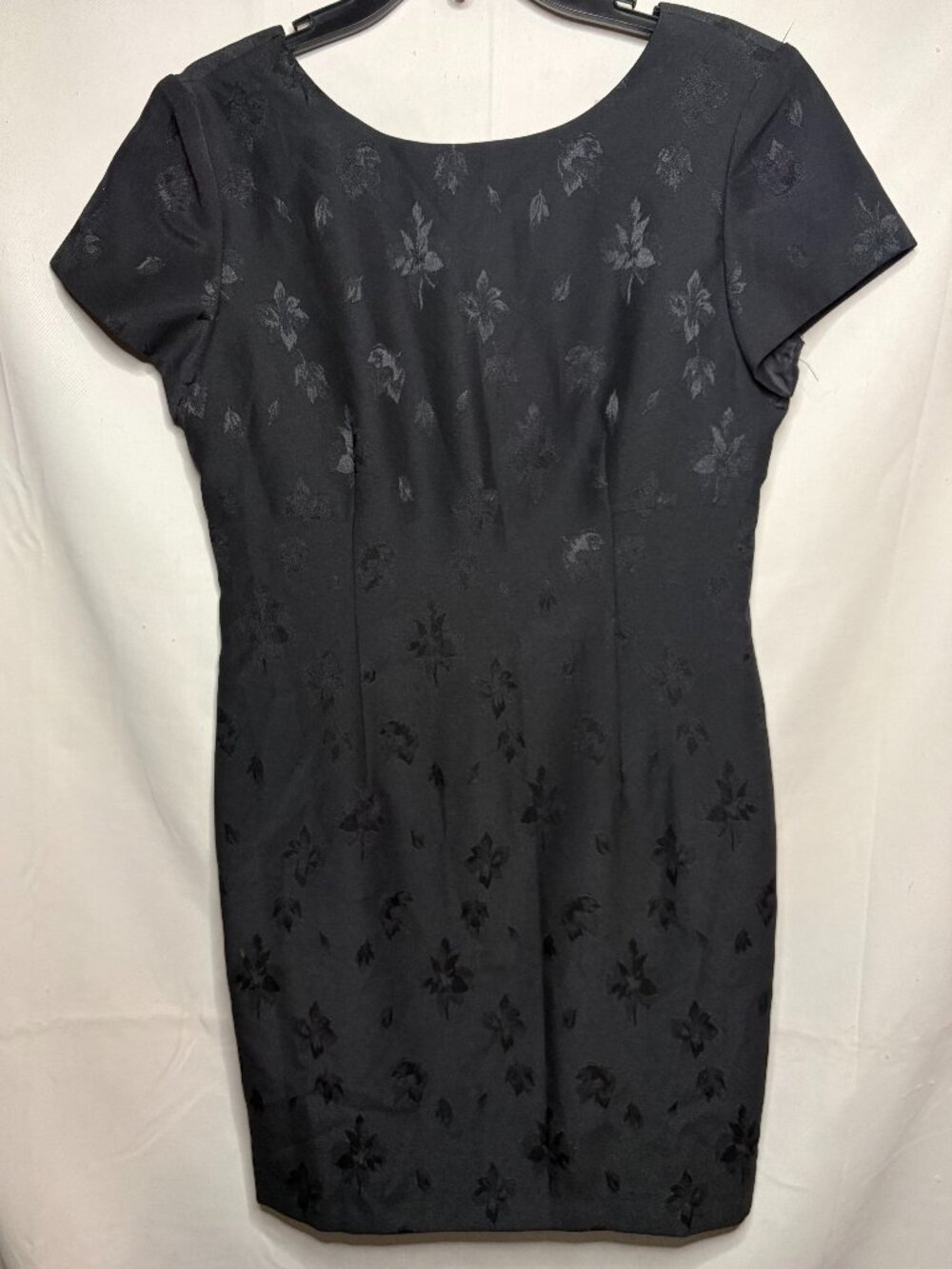 Women's John Roberts Petite  Size 10P - Black Short Sleeve Back Zipper Dress